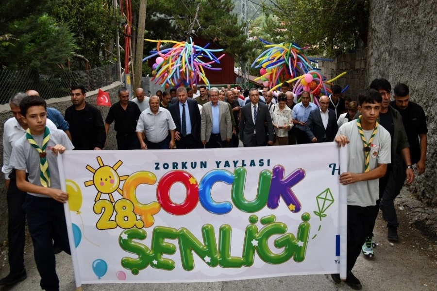 Zorkun Yaylasi Çocuk Şenli̇ği̇ Kortej Yürüyüşüyle Başladi (29) 1201X800