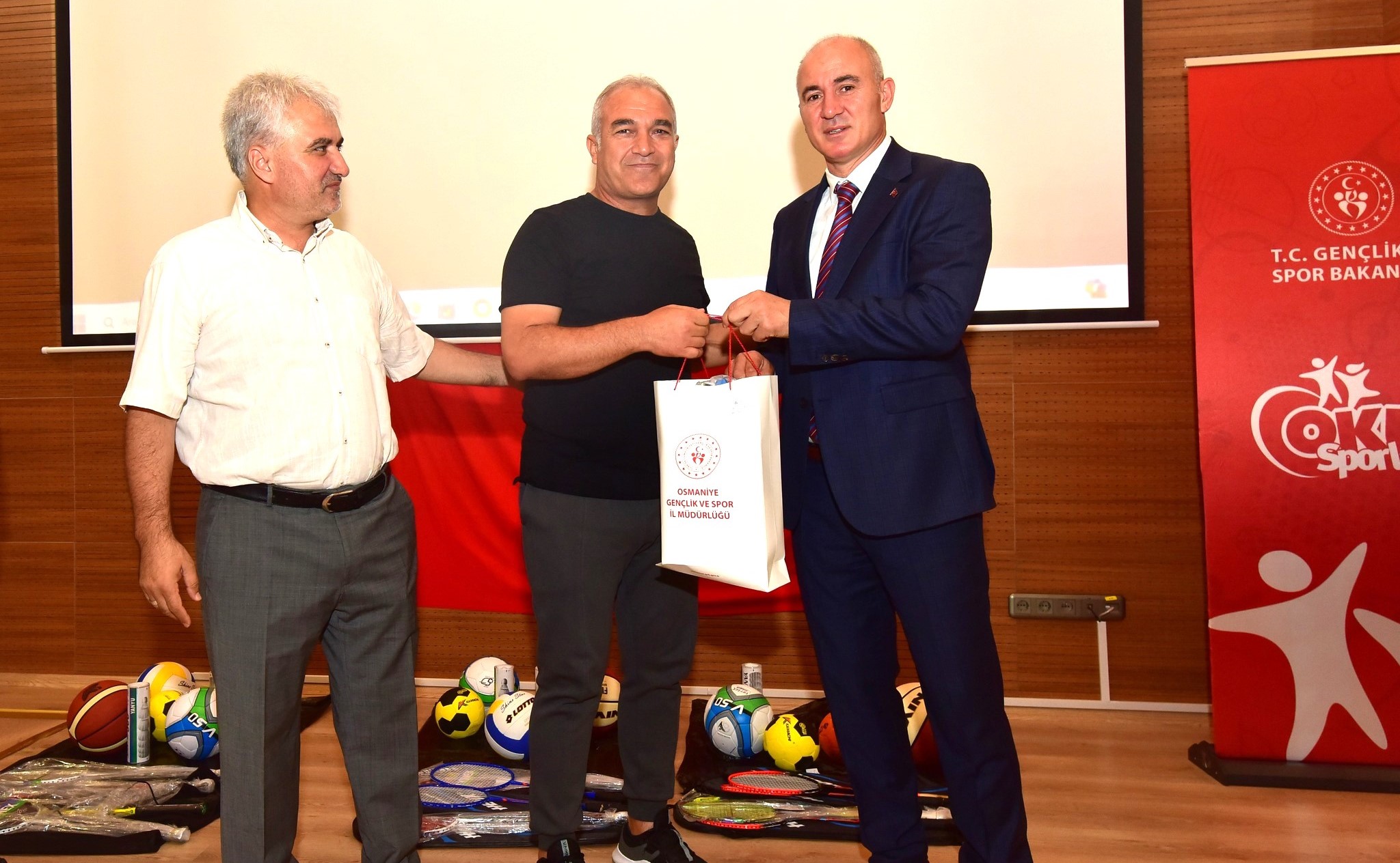 Osmaniye Başarılı Sporculara Ödül