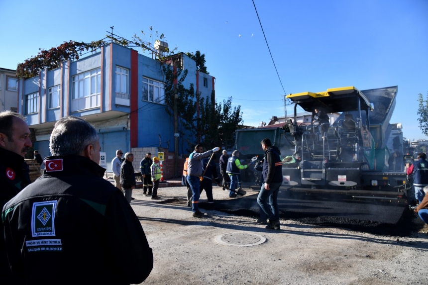 Şehi̇t Adinin Yaşatildiği Cadde Asfalt Yol Konforuna Kavuşuyor (55)