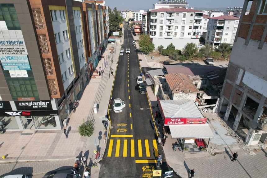 Sicak Asfalt Seri̇mi̇ Tamamlanan Hi̇lmi̇ Karaboran Caddesi̇ Yeni̇lenen Yüzüyle Göz Dolduruyor (6)