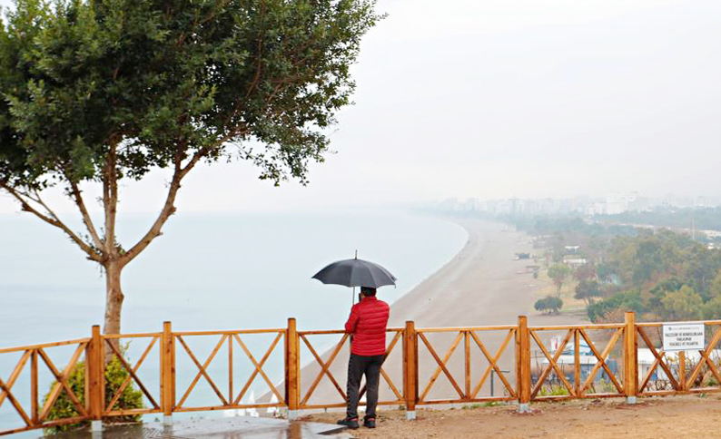 Antalya Yağmur Sahil Deniz (4)