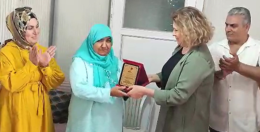 Engelli Dernekleri Yılın Annesi Meryem Kalışek