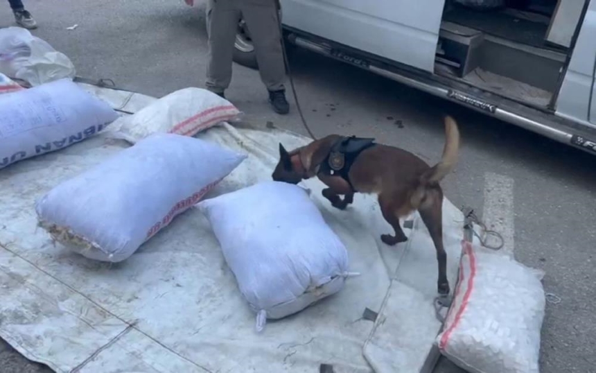 Mersin Polisi Zehir Tacirlerinin Sevkiyatını Engelledi 3