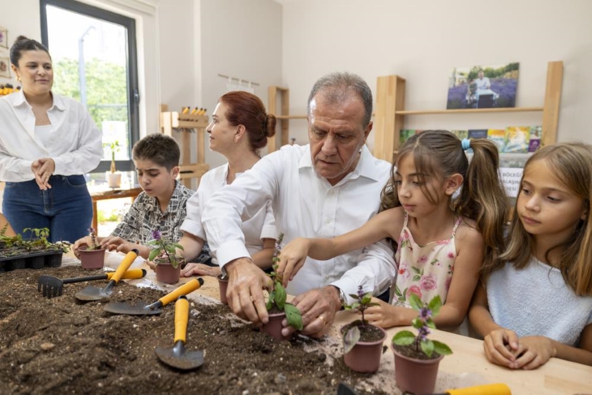 Mersinde Çocuk Kampüsü'nde Kahkahalar Yükseldi