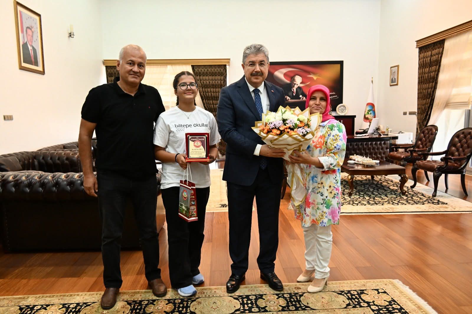 F B I M G 1753350912303