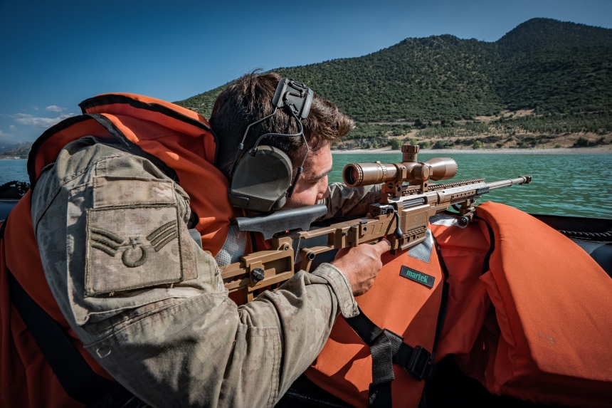 Keskin Nişancı Denizde