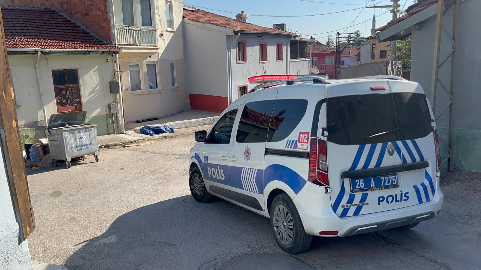 56 Yaşındaki Adam Ara