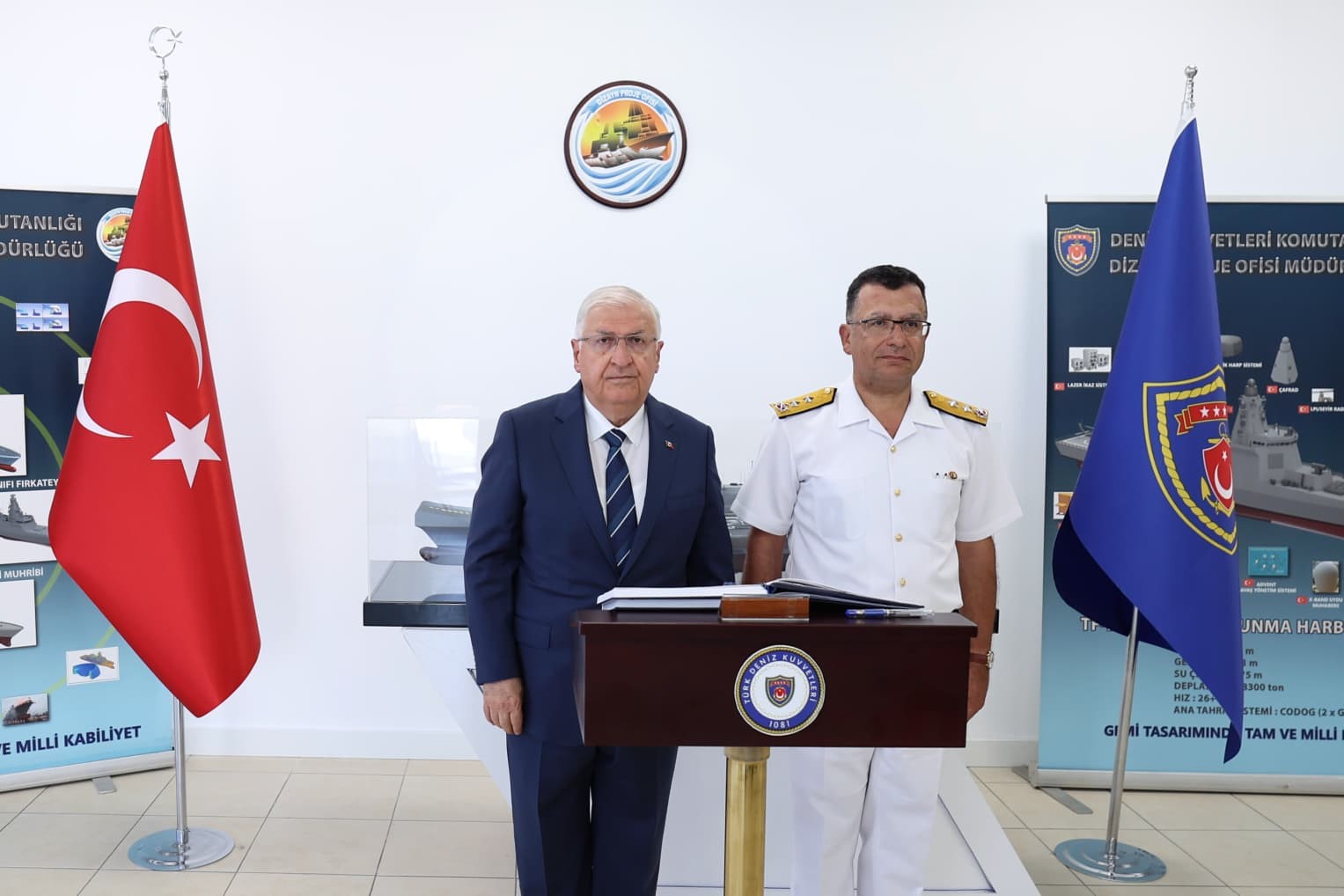 Milli Savunma Bakanı Güler, İstanbul Tersanesi Komutanlığını Ziyaret Etti