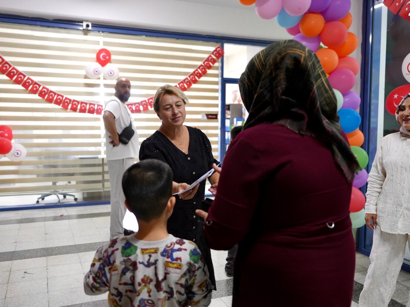 Düzce Belediyesi'nden 2 Bin Öğrenciye Kırtasiye Desteği 2