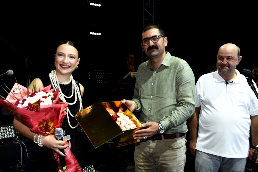 Buray Ve Irmak Arıcı Konser (3)