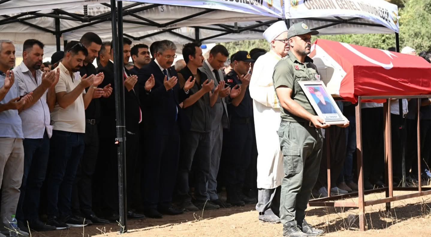 F B I M G 1755188590622-1