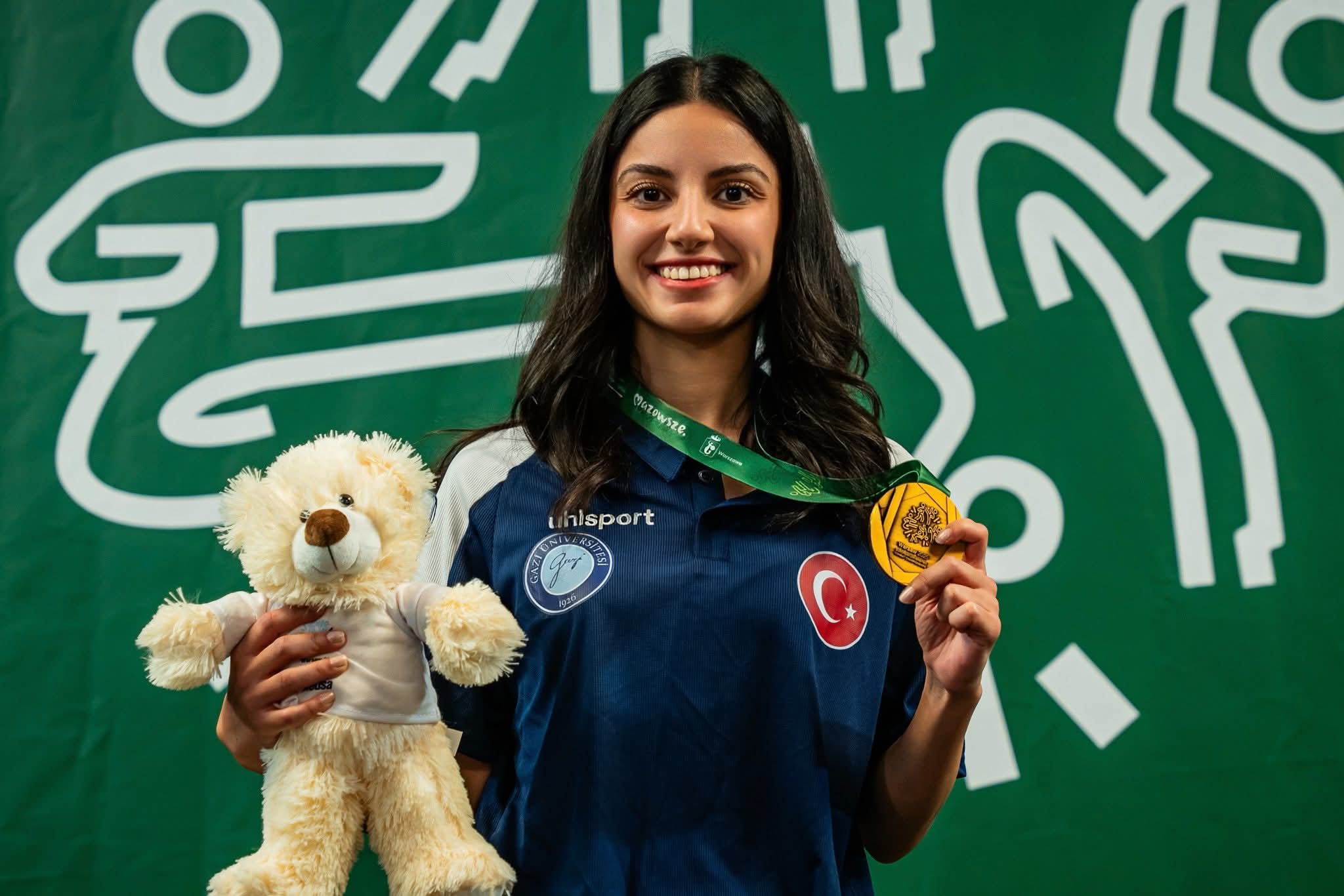 F B I M G 1756148285456