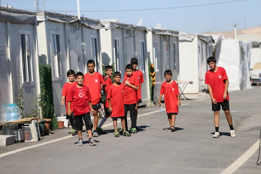 Halı Saha Depremzede