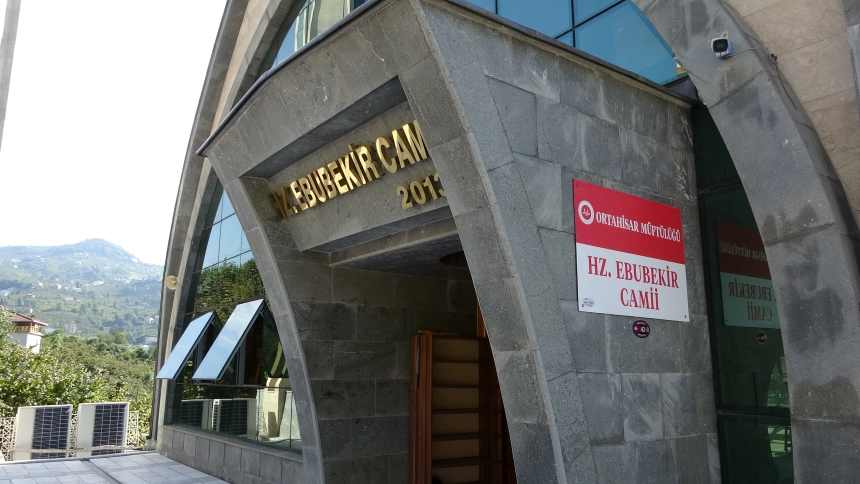 Hz. Ebubekir Camii
