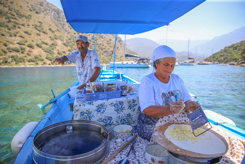 Kayık Gözleme