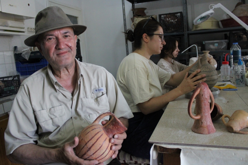 Kültepe’de Çıkarılan Seramik1