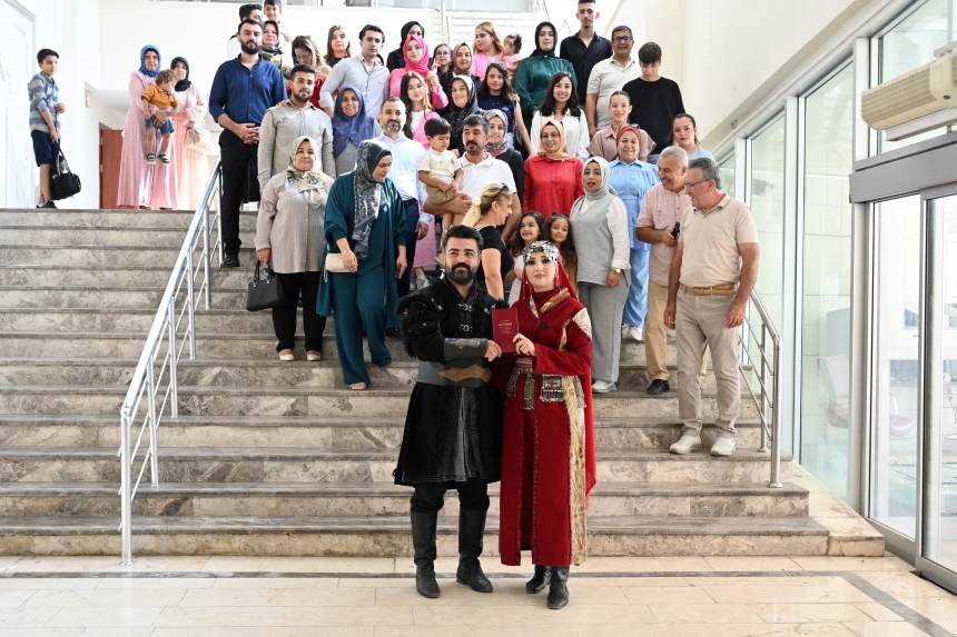 Osmaniye Kadirli'de Genç Çift Nikahta Gelenekseli Yaşattı (7)