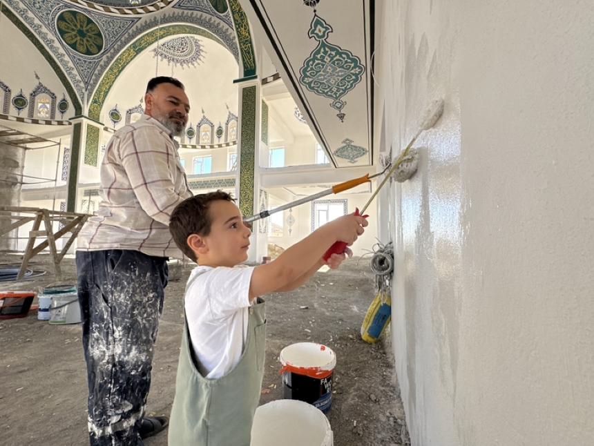 Şehit Oğlu İçin Boya Yapıyor