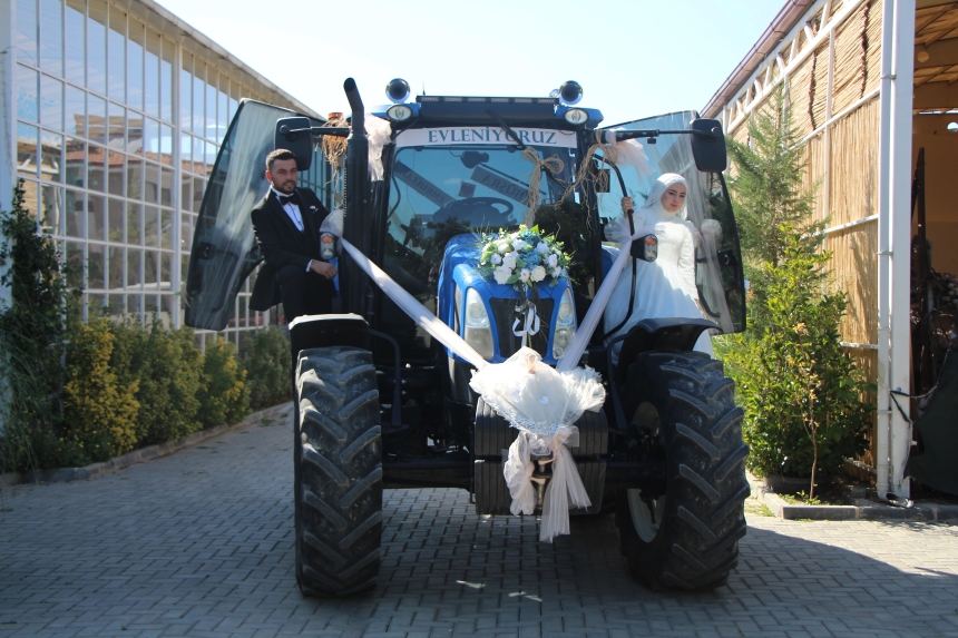 Traktör Gelin Arabası