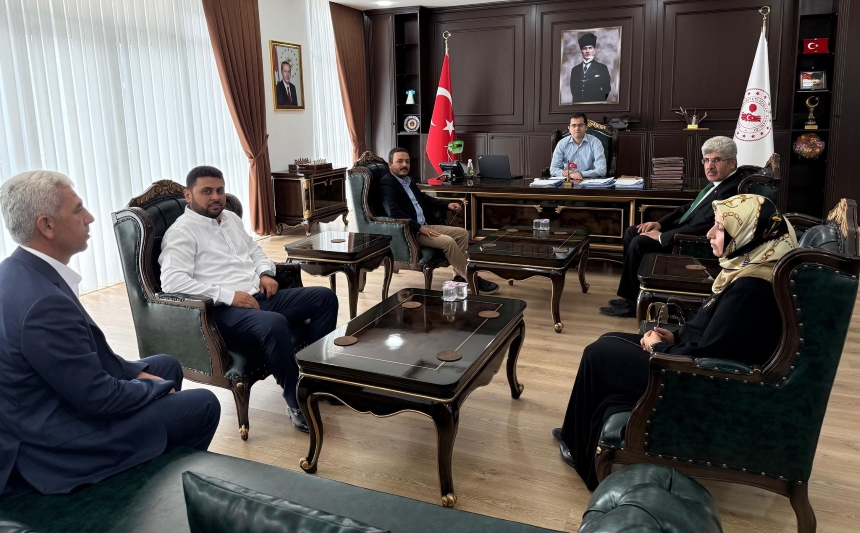 540773593 1199411465559848 960308932449948329 N