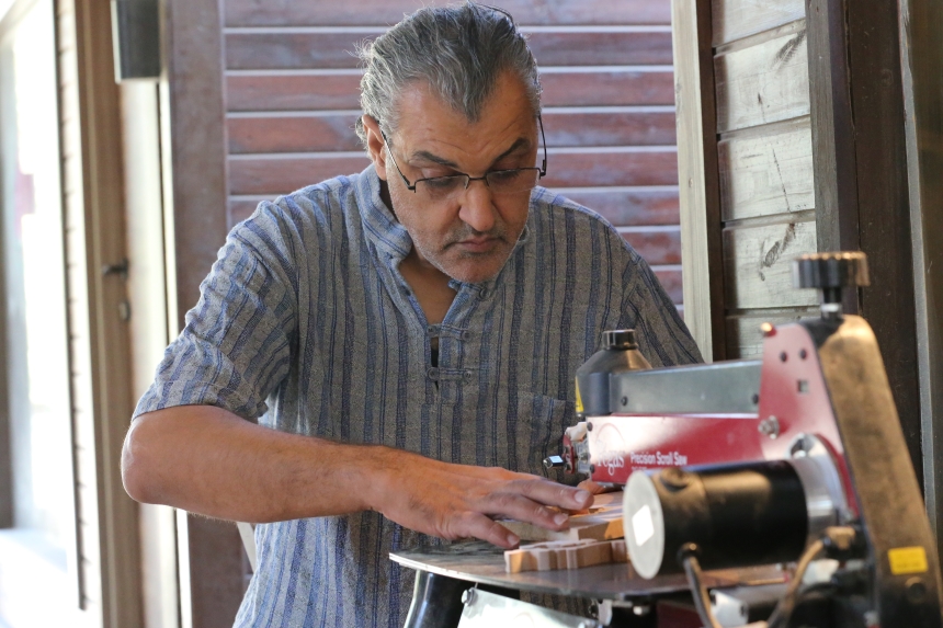 Afetzede Sanatçı Atölyesinde Ahşap Yapbozlarıyla Umut Oluyor (1)