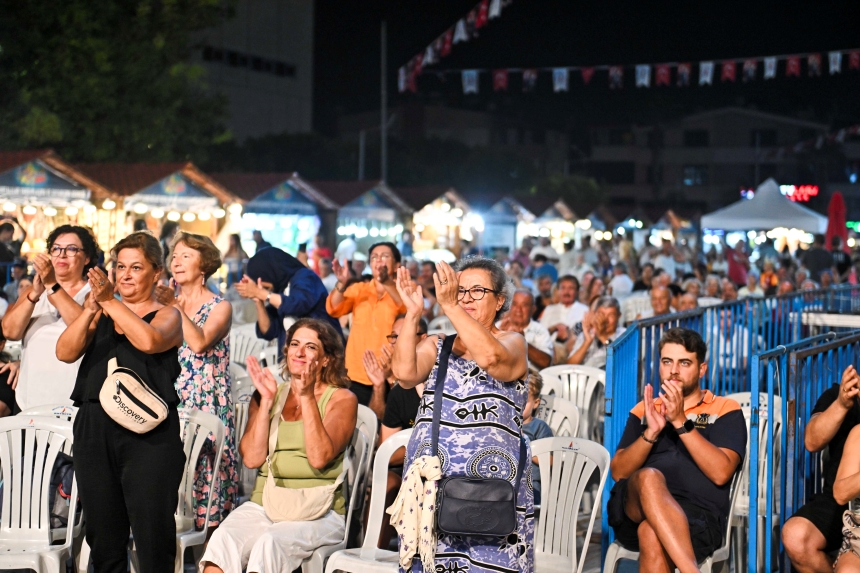 Antalya’da Yöreler Renkler Festivali Rüzgarı (1)