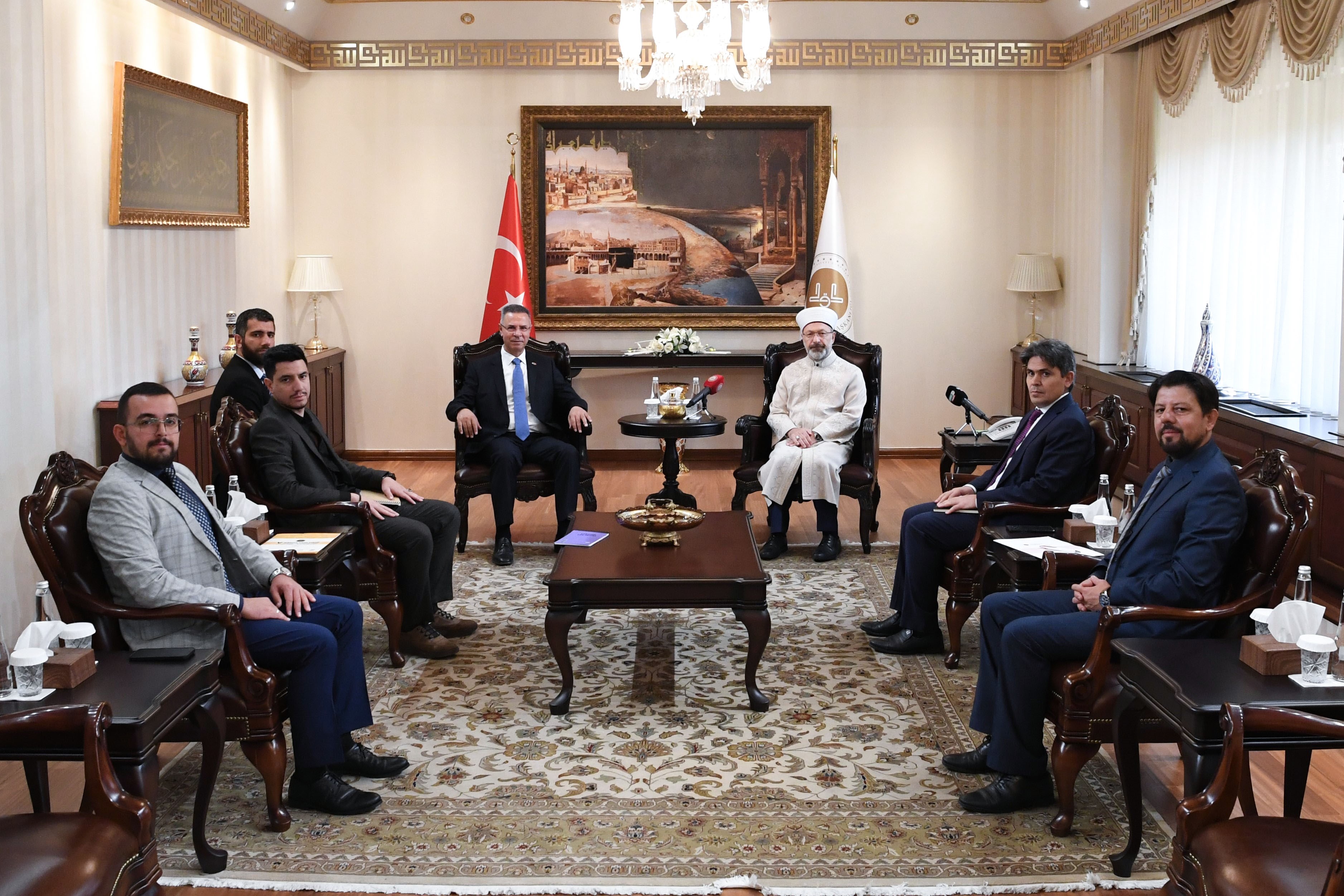 Diyanet İşleri Başkanı Erbaş, Filistin Büyükelçisi'ni Kabul Etti1