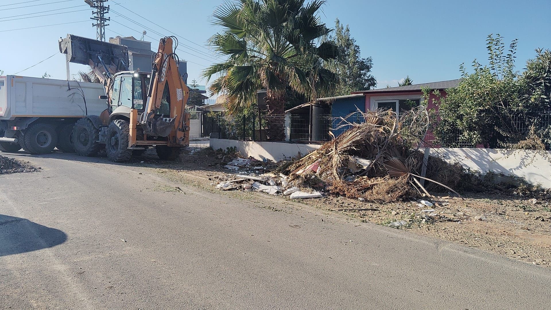 Hatay Defne'de Belediyesi'nden Temizlik Seferberliği (3)