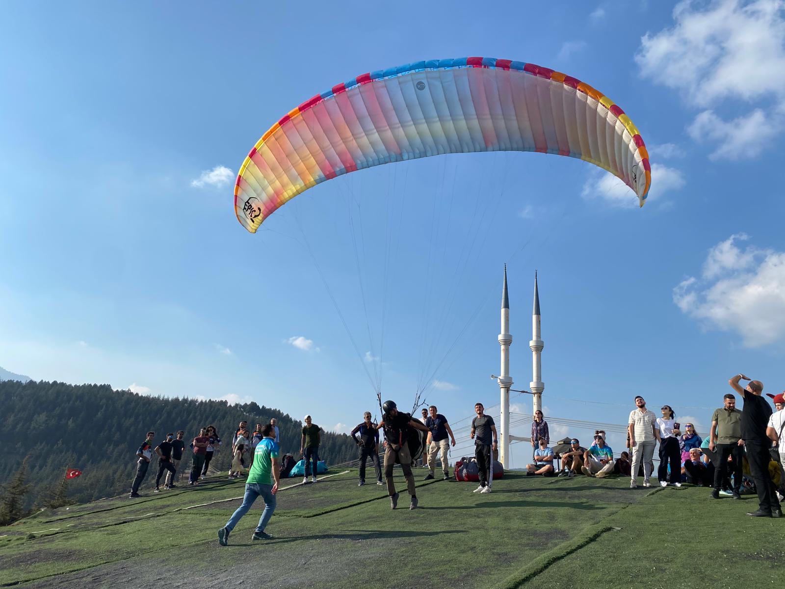 Kahramanmaraş Andırın'da Yamaç Paraşütü Festivali (3)