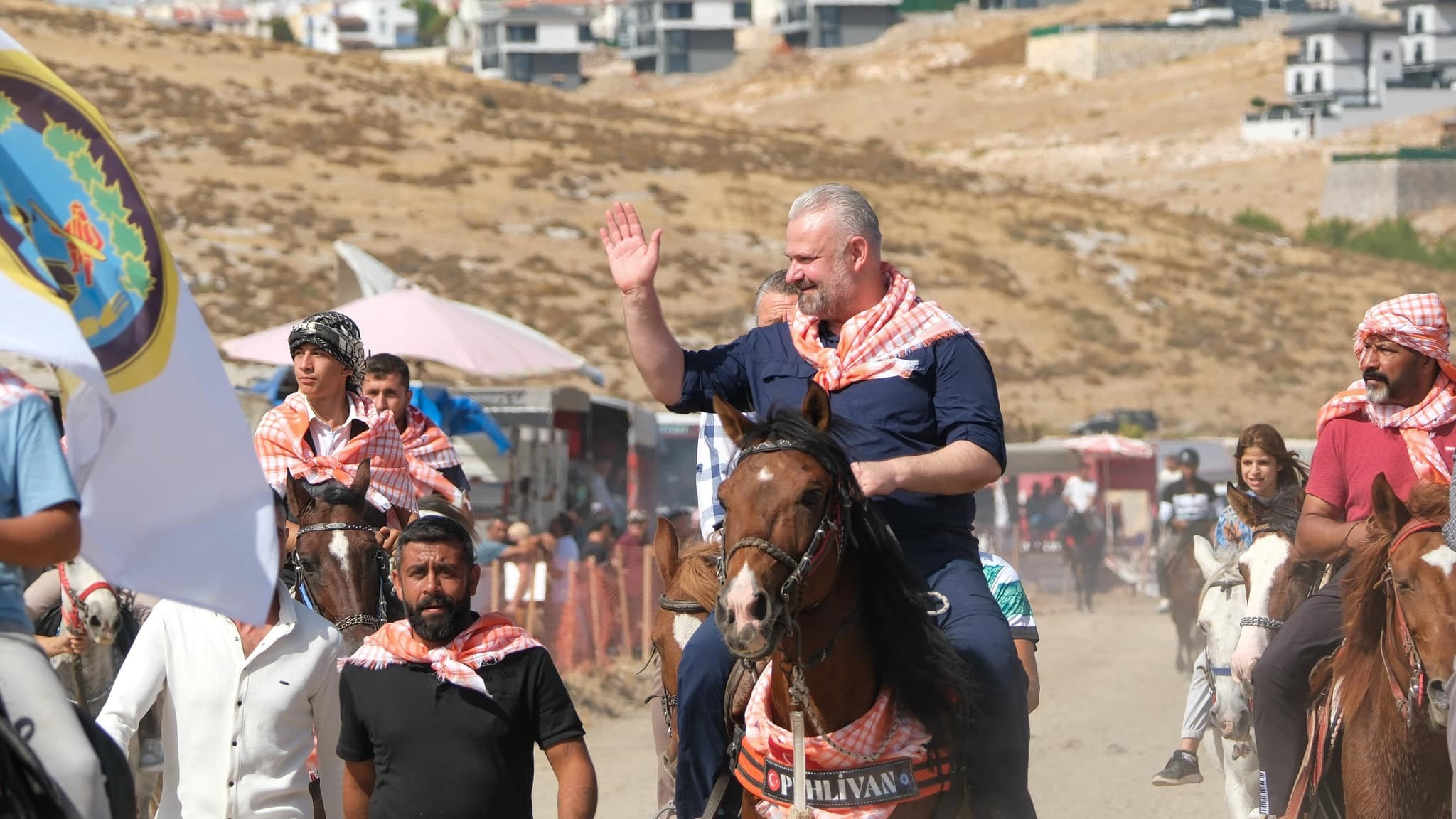 Menemen’de 11. Geleneksel Rahvan At Yarışları Başlıyor (3)