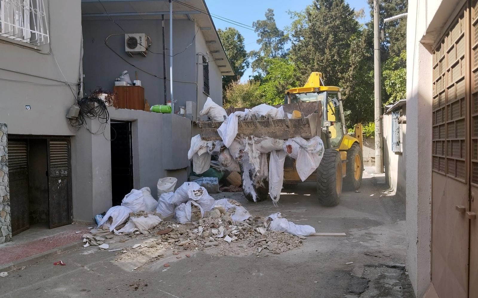 Mersin Akdeniz’de Temizlik Seferberliği (1)