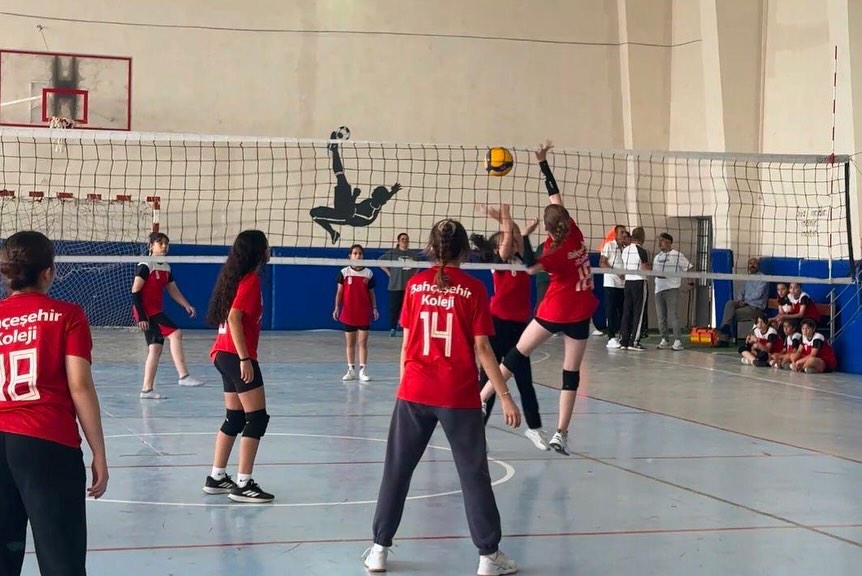 Osmaniye Kadirli Cumhuriyet Turnuvaları Başladı (1)