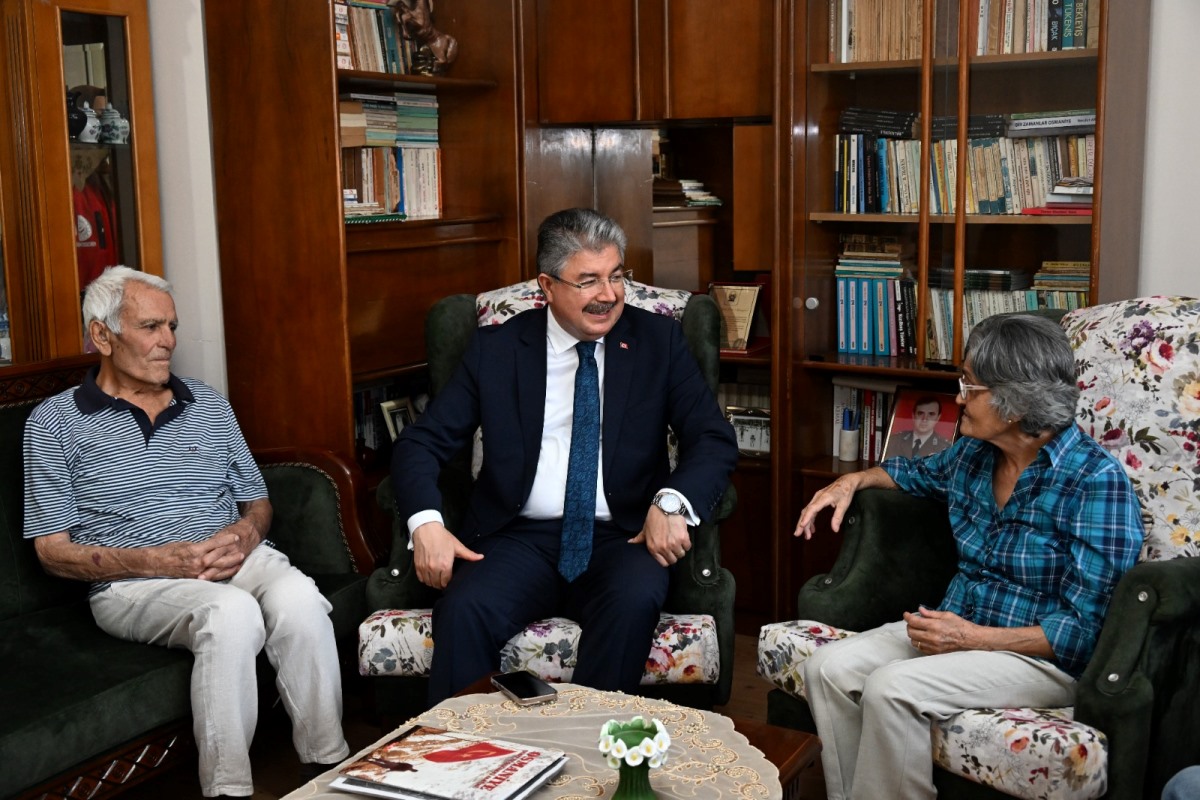 Osmaniye Valisi, Şehit Pilotun Ailesiyle Bir Araya Geldi (2)