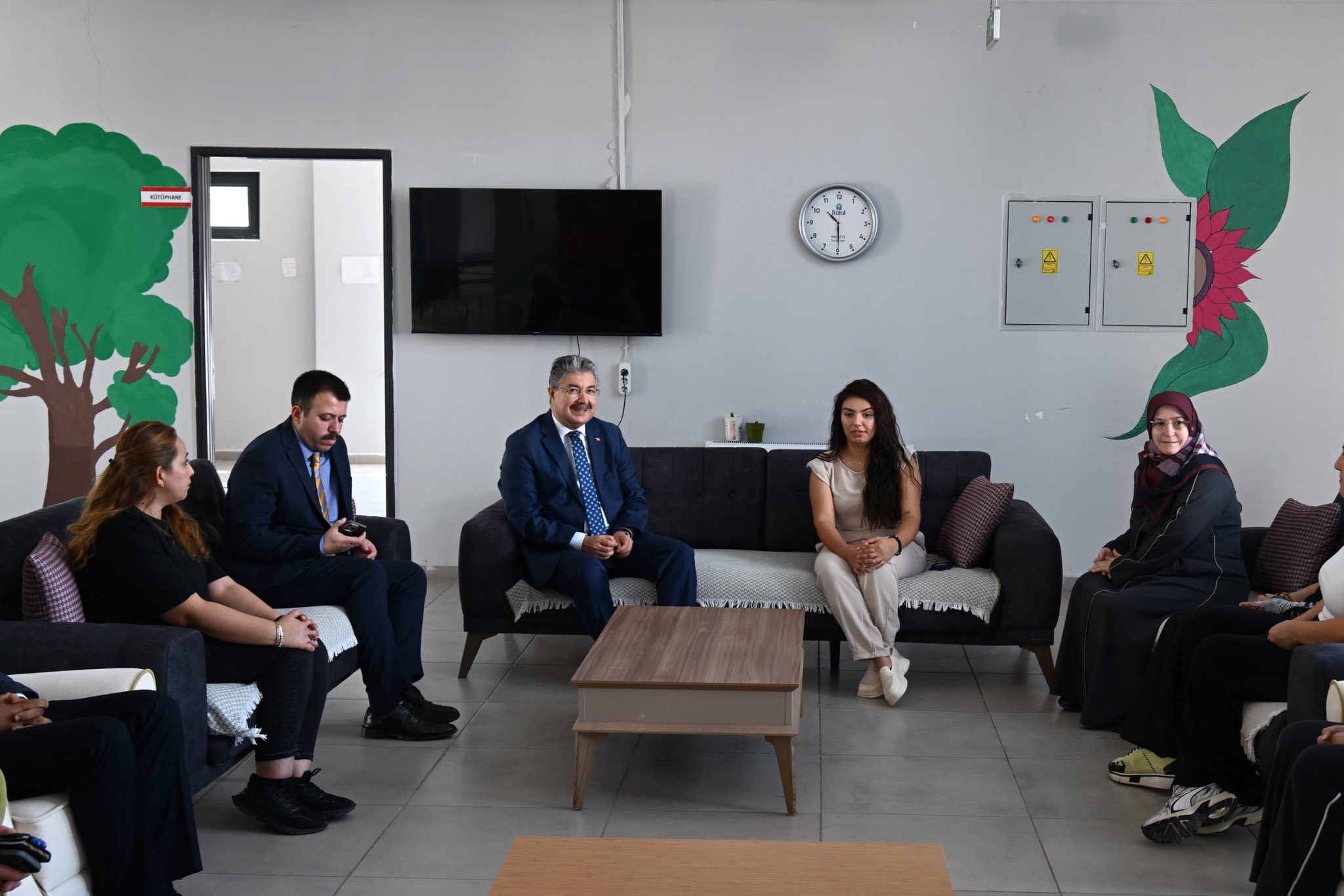 Osmaniye Valisi Yılmaz Kadın Bağımlılıkla Mücadele Merkezi’nde (2)