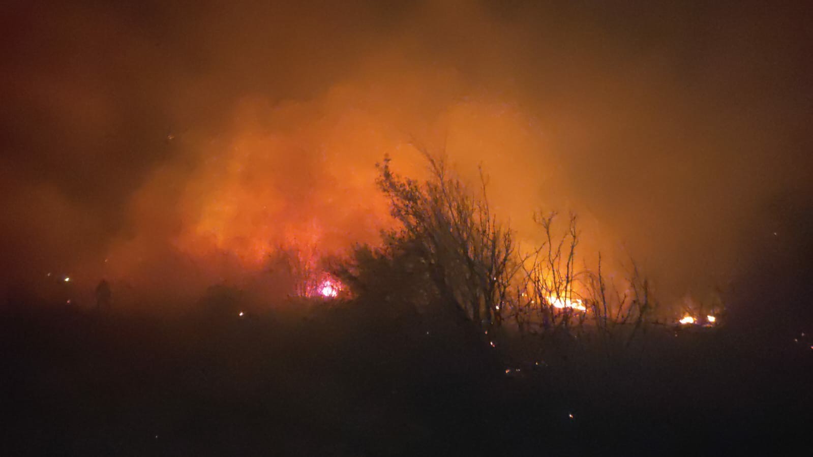 Osmaniye’de Gece Saatlerinde Çıkan Yangın Kontrol Altında (1)
