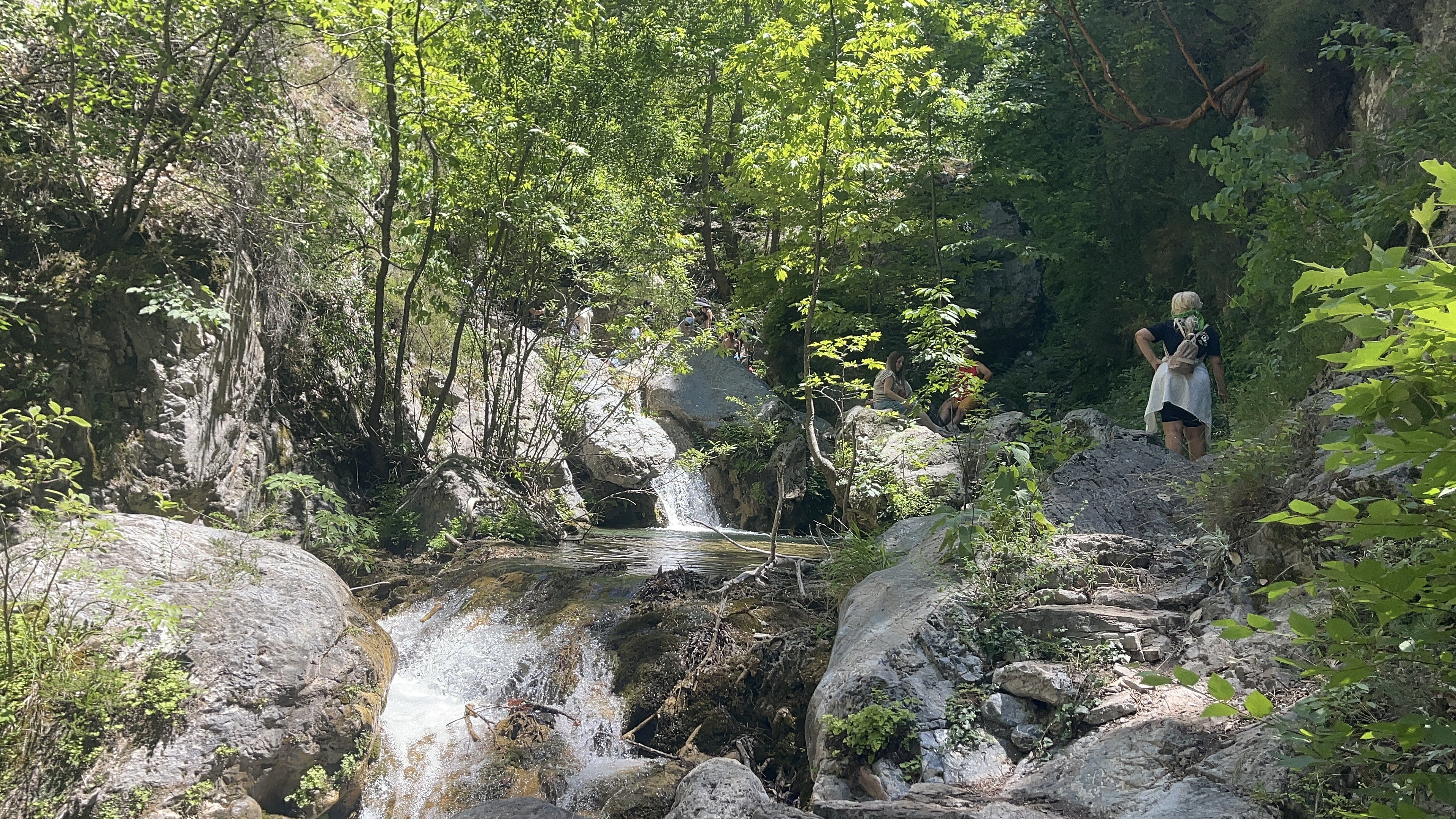 Osmaniye’de Kocakesme Şelalesi Doğa Tutkunlarını Büyülüyor (2)