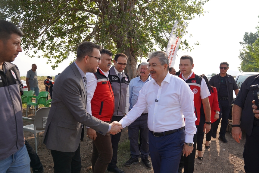 Osmaniye’de Yerfıstığı Hasat Töreni Rekolte Yüzleri Güldürüyor (5)