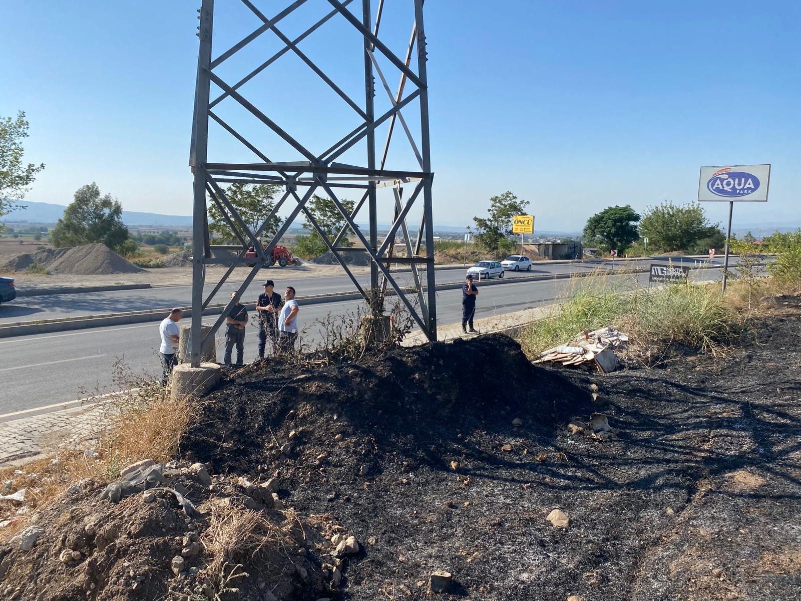 Osmaniye’de Zeytin Bahçesinde Yangın Paniği (2)