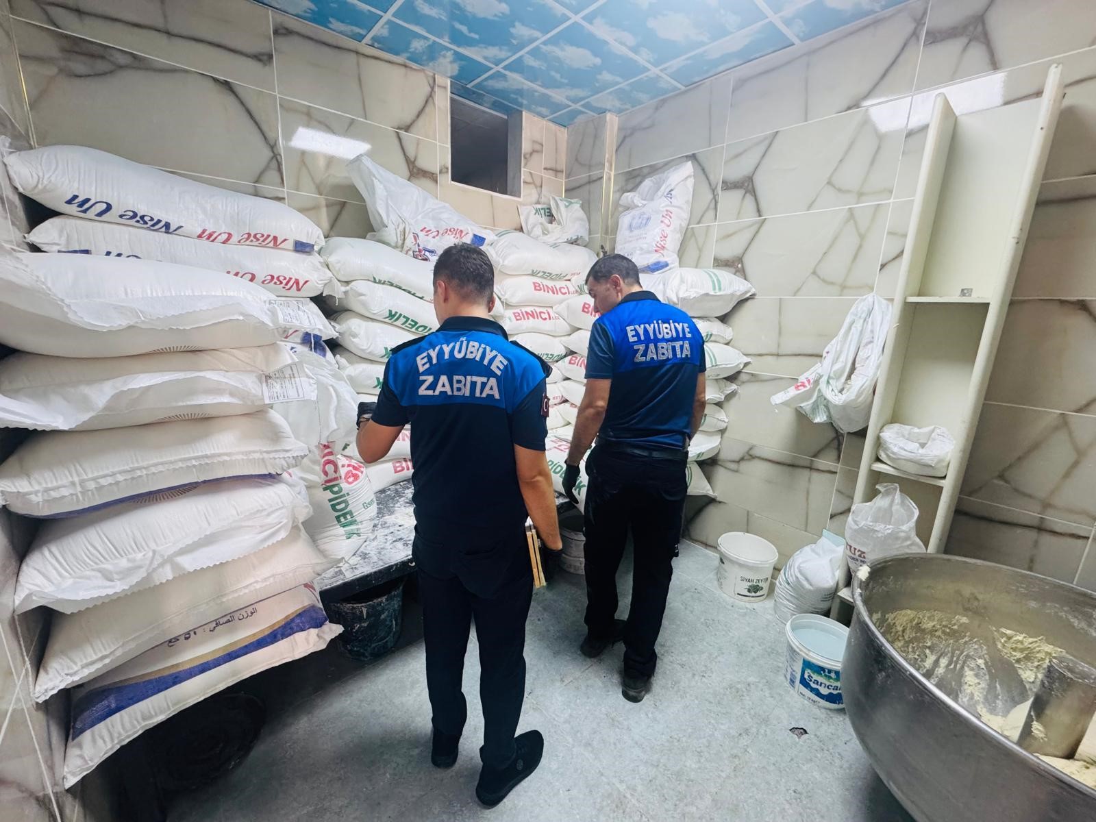 Şanlıurfa Eyyübiye’de Ruhsatsız İmalathaneye Baskın (4)