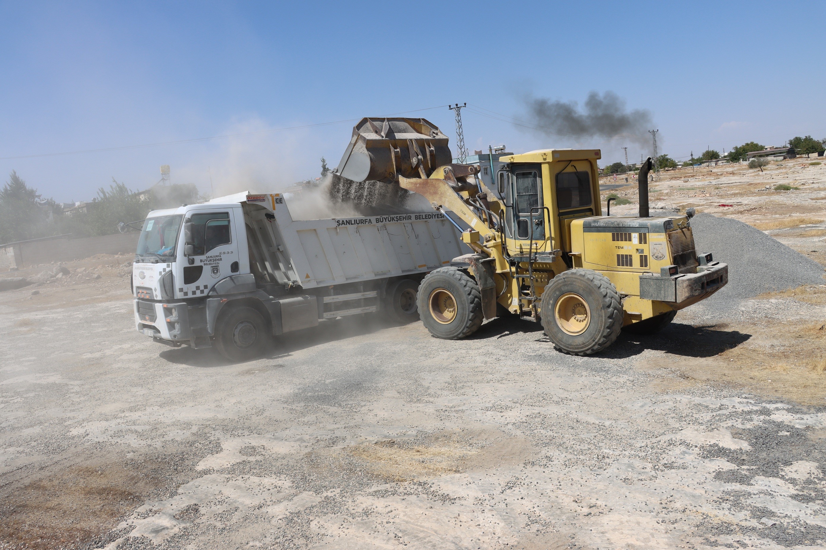 Şanlıurfa Halfeti'de Ulaşım Altyapısını Güçlendiriyor (1)