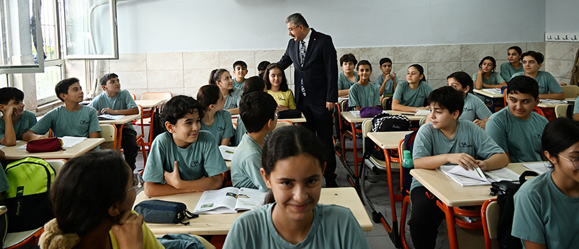 Vali Yılmaz Saimbey Ortaokulu3