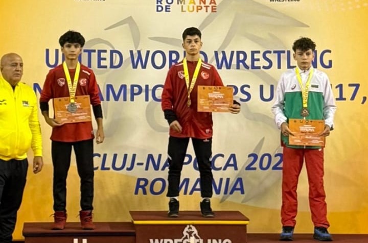 21104088 8877 4E4A B02B Ecd41A438666