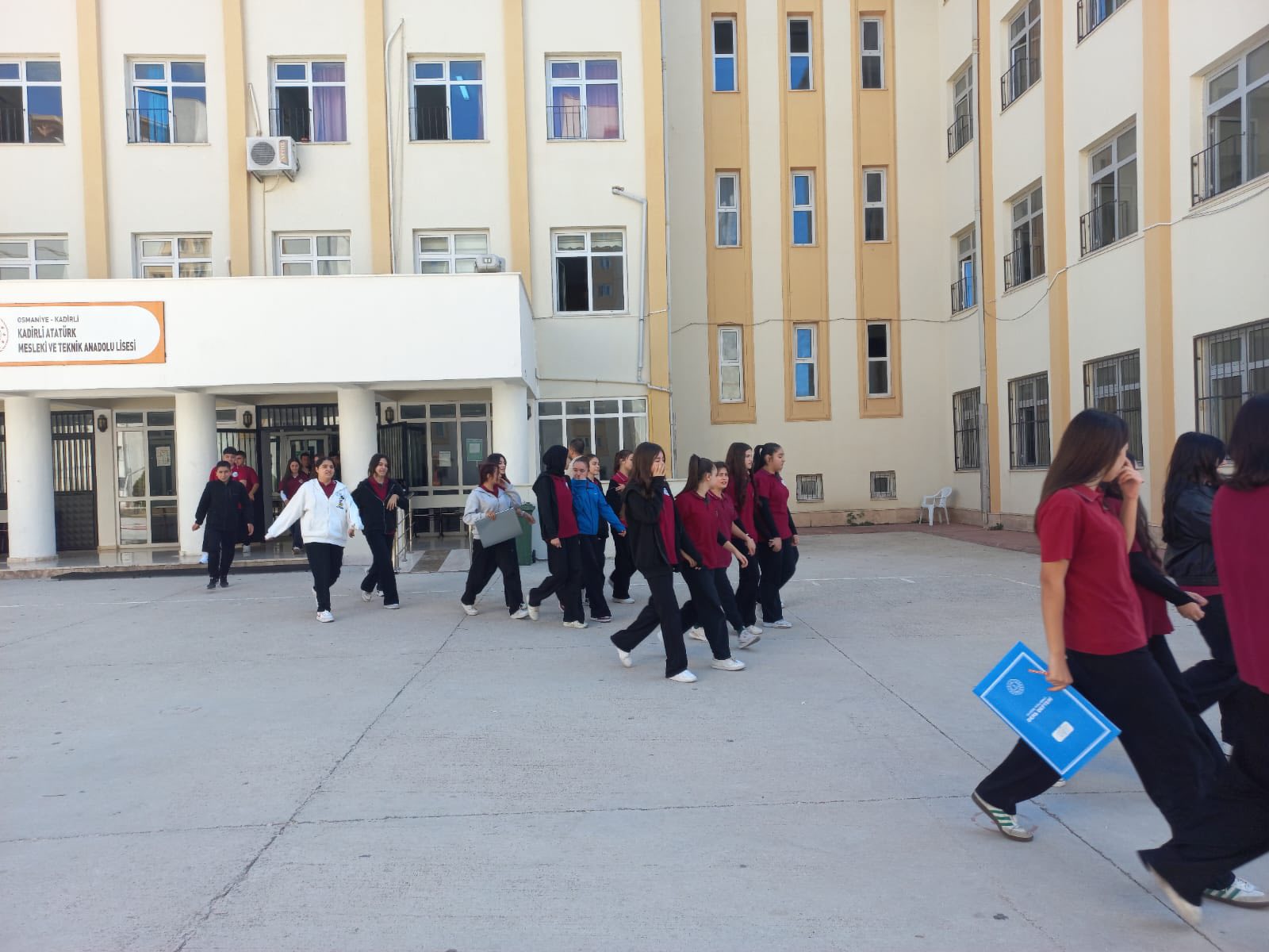 osmaniyekadirliöğrencileryangındepremtatbikatı