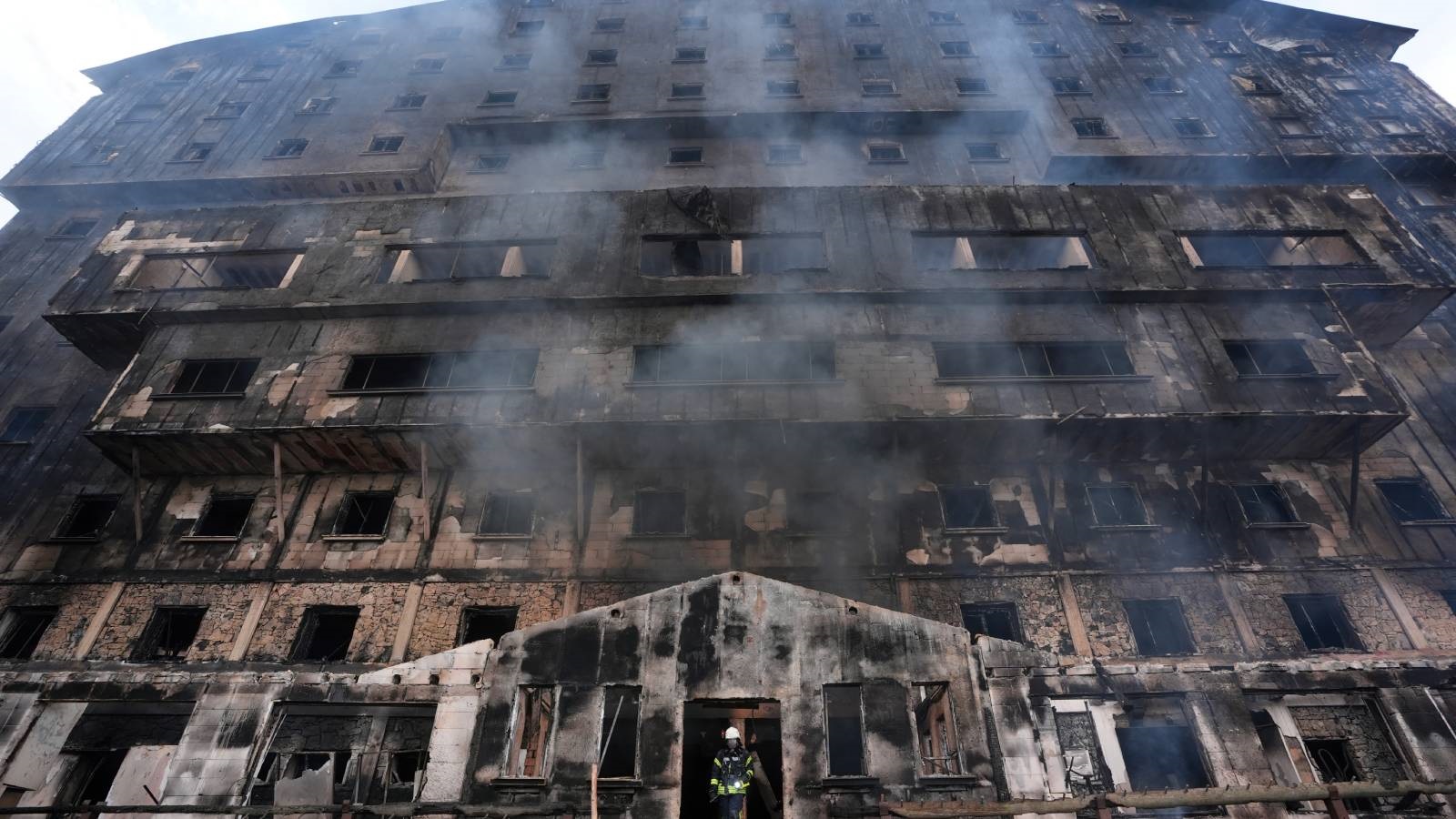 Bolu Grand Kartal Otel Yangını (3)