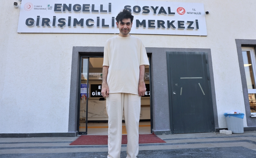 Deprem Sonrası Hayattan Koptu 3 Yıl Sonra Hayata Döndü (7)