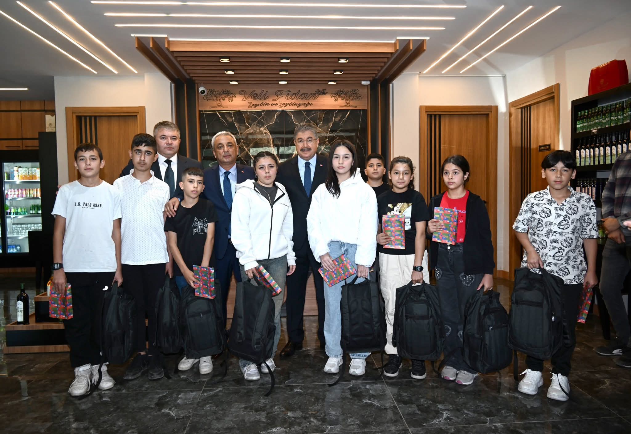 Mahalle Erdinç Yılmaz Osmaniye'de yetim ve öksüz çocuklarla buluştu