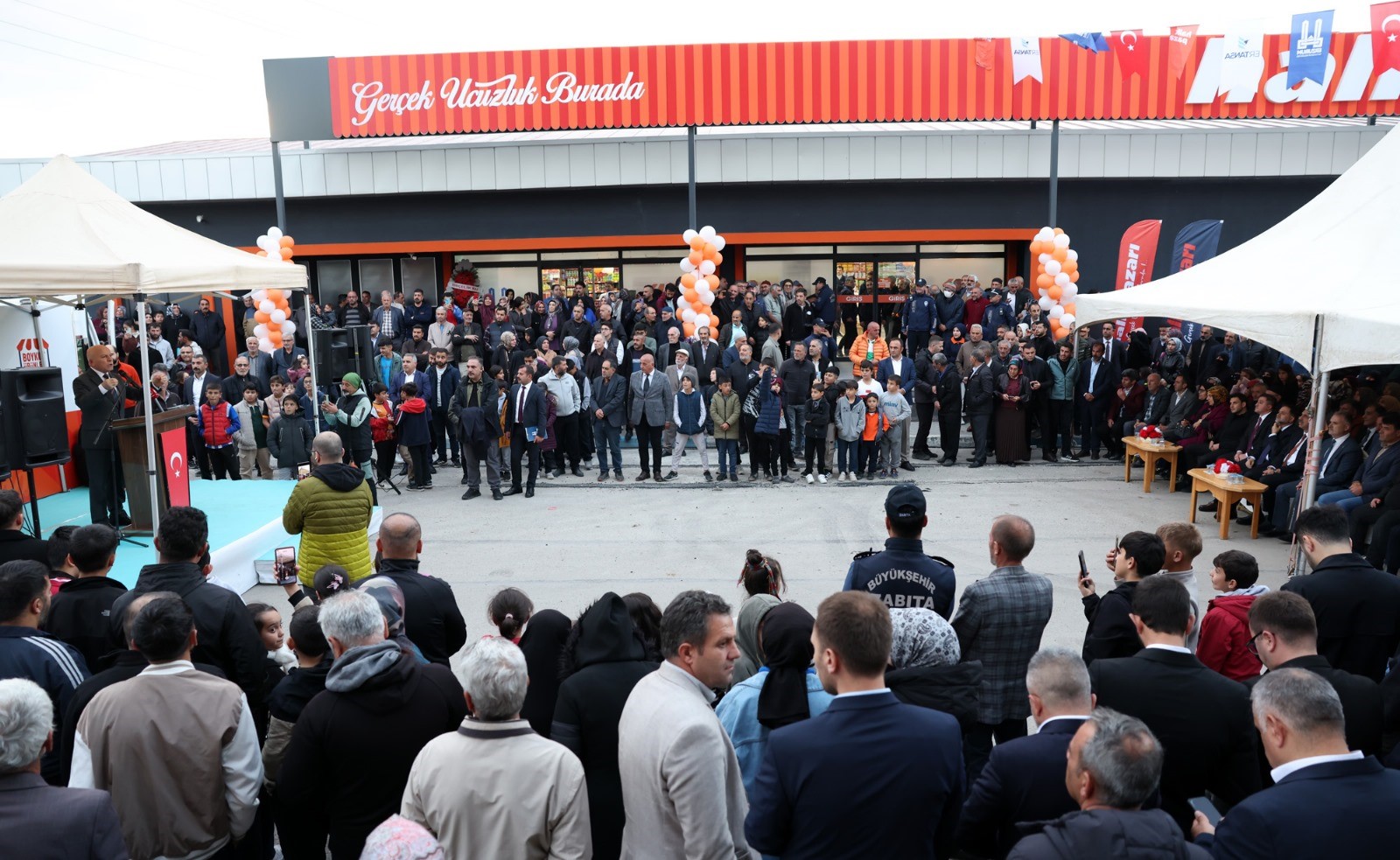 Halk Pazarı’nın Sekizinci Şubesi Hilalkent (2)