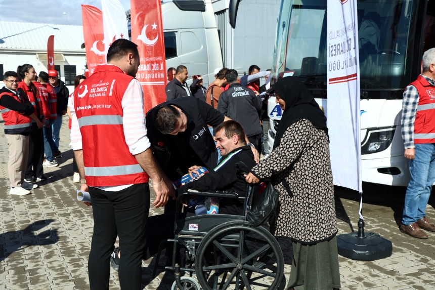 Kahramanmaraş’ta Suriyeli Aileler Ülkelerine Uğurlandı (1)
