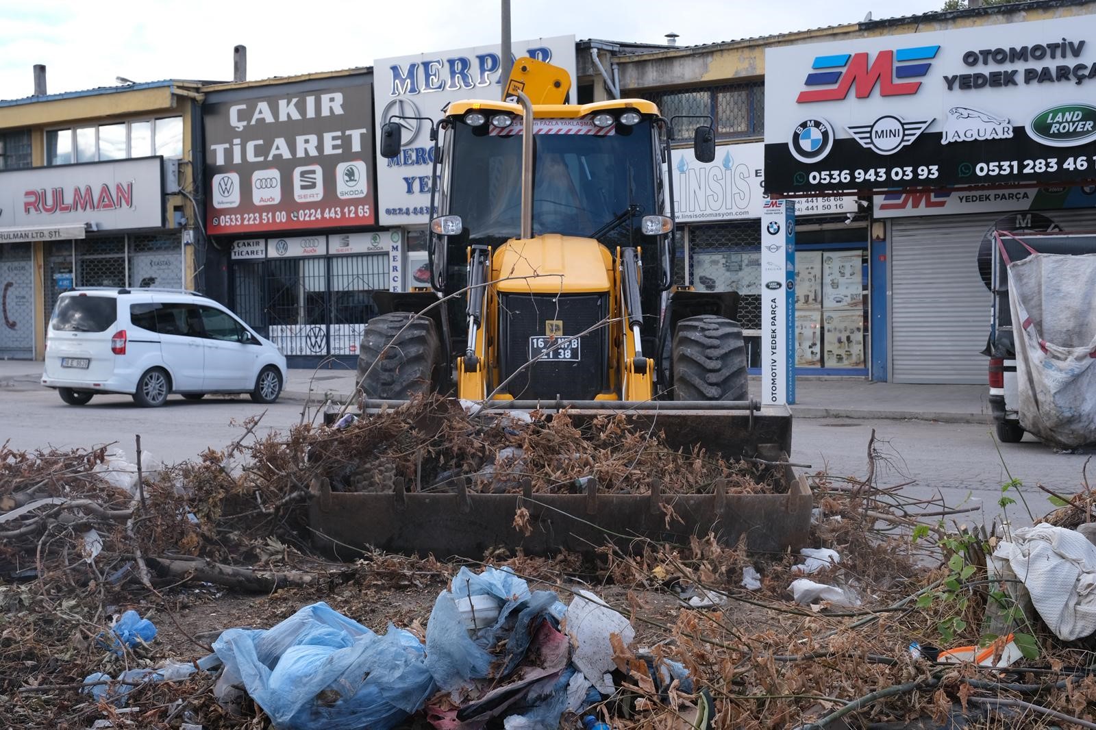 Nilüfer Belediyesi Beşevler Sanayi Sitesi'nde Dev Temizlik (3)