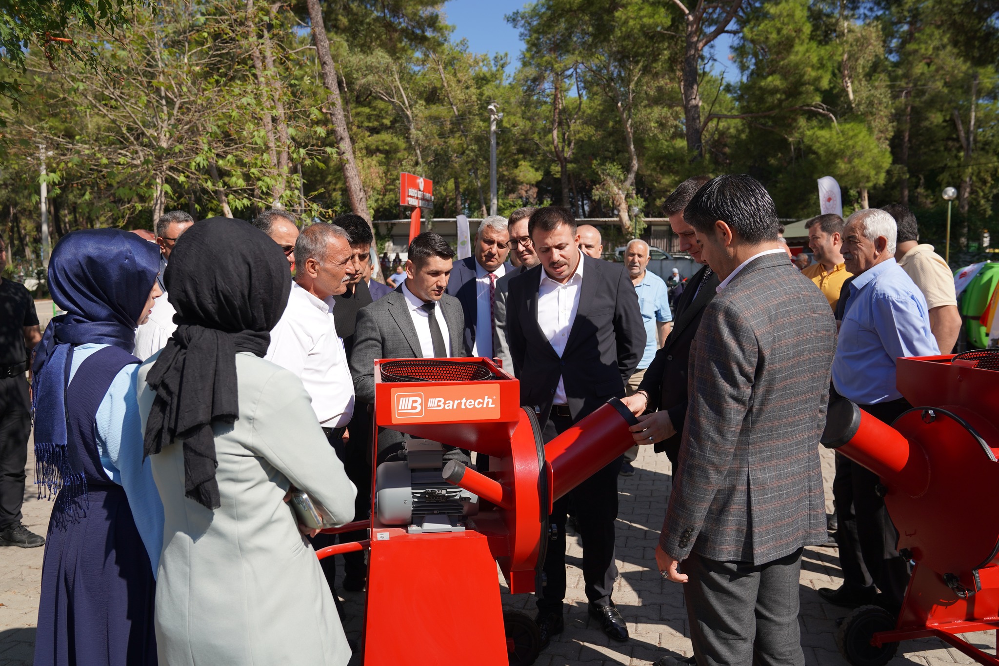 Osmaniye’de Çiftçilere 6 Milyon’luk Makine Ekipman Desteği (1)